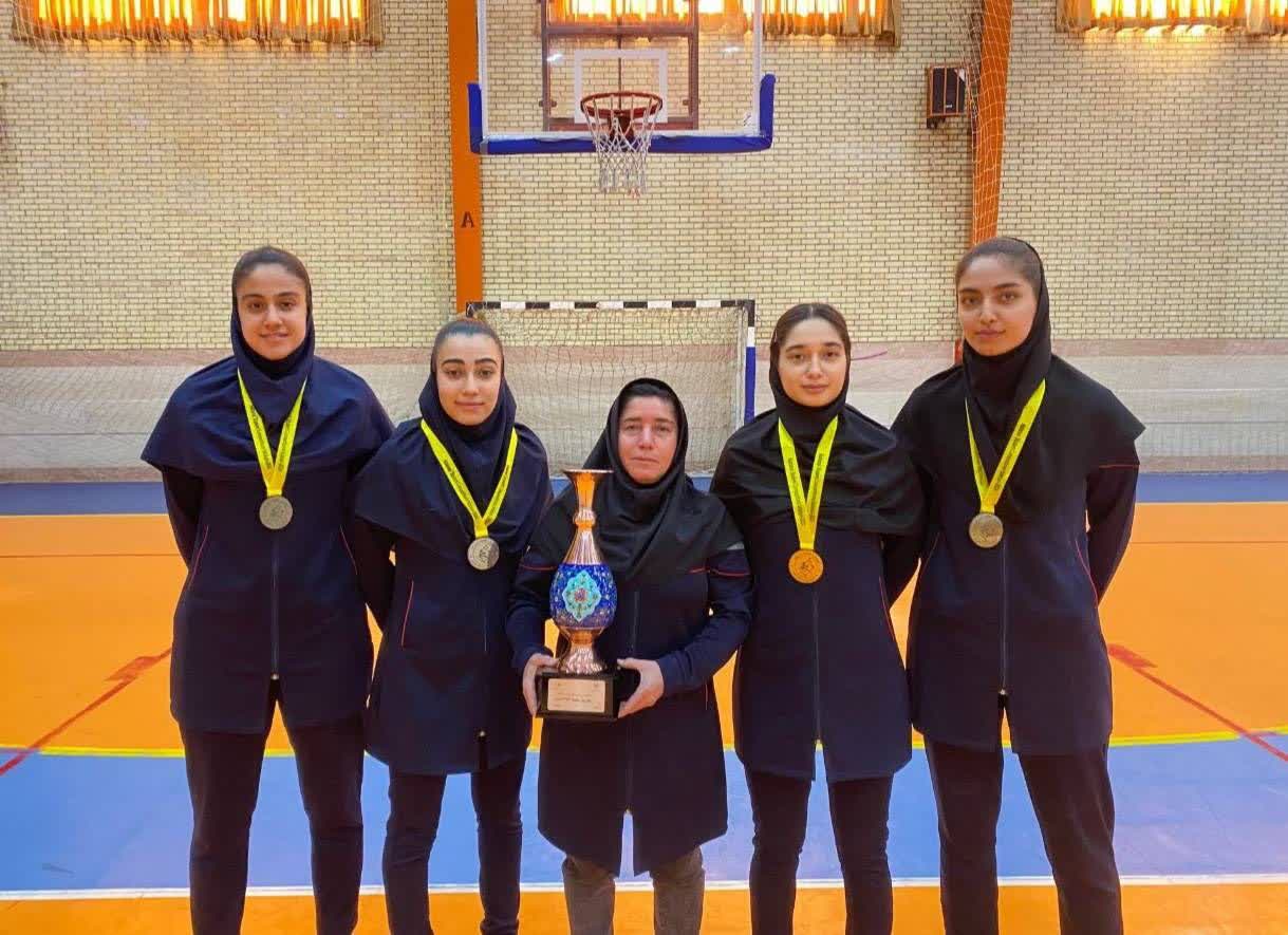 قهرمانی دختران دانش آموز بسکتبالیست خراسان رضوی در مسابقات کشوری
